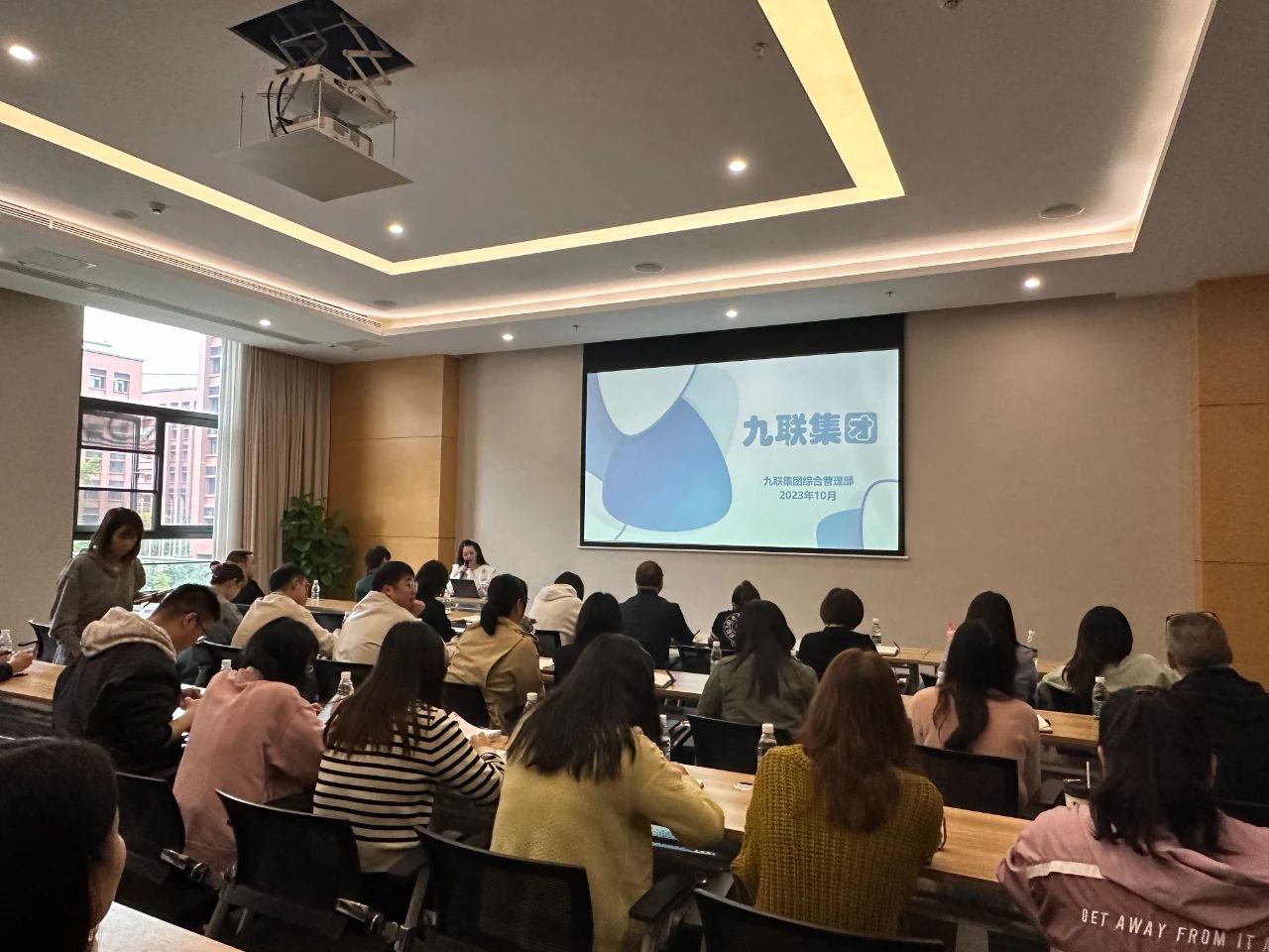 1698993133366200.jpg 02.jpg