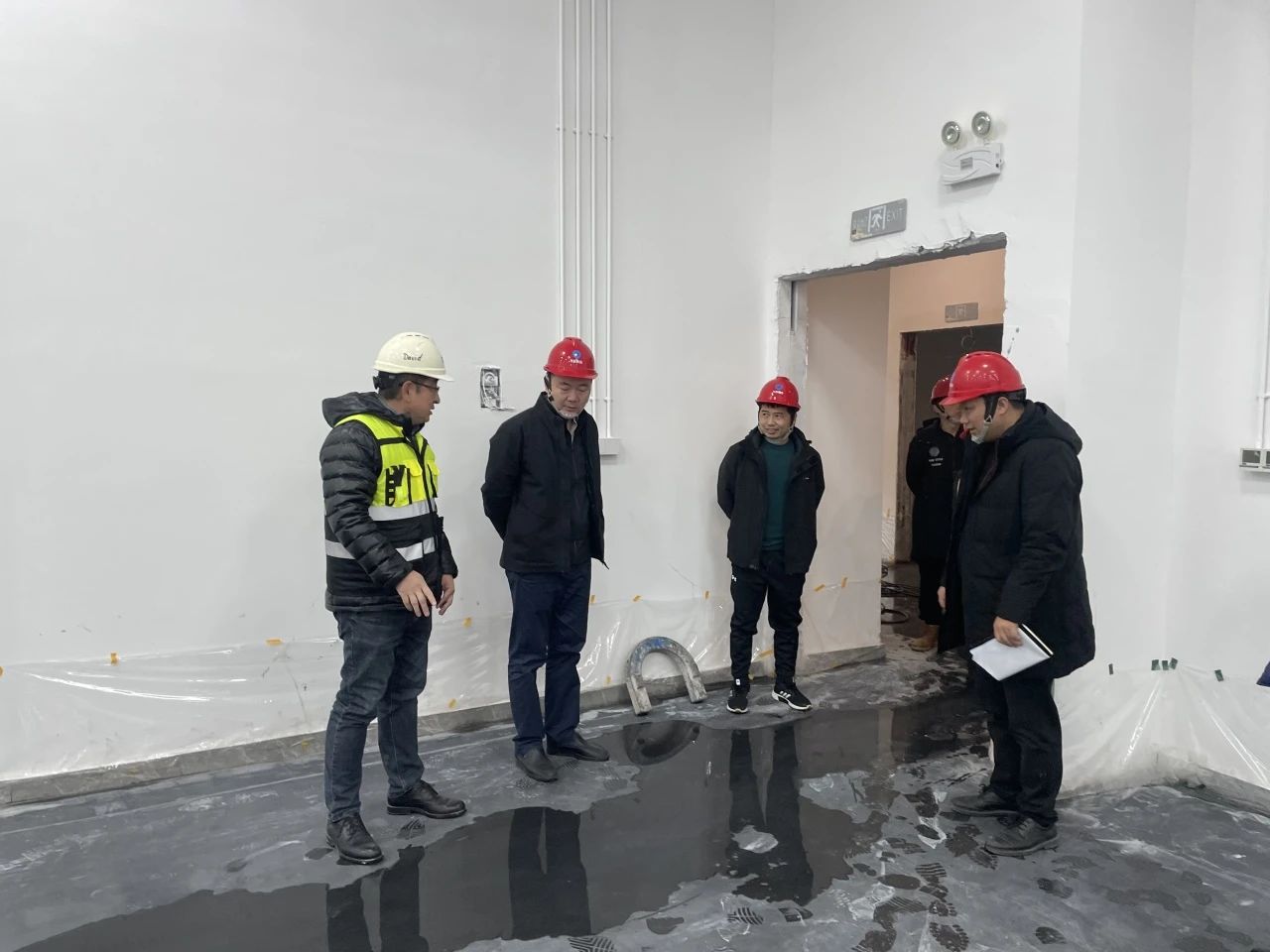 1704177563716909.jpg 8.jpg